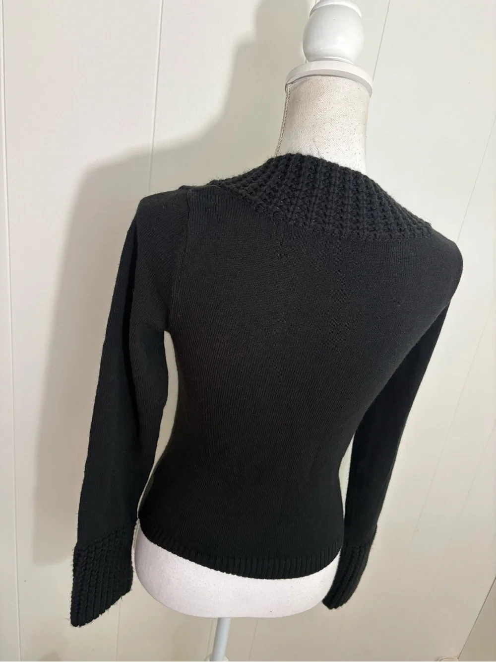 SO Black V-Neck Textured Knit Sweater